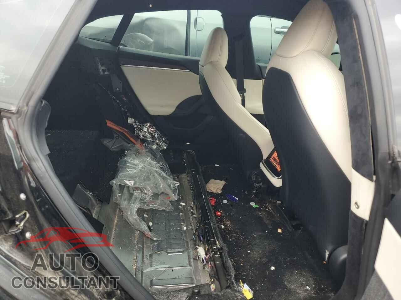 TESLA MODEL S 2021 - 5YJSA1E52MF428191