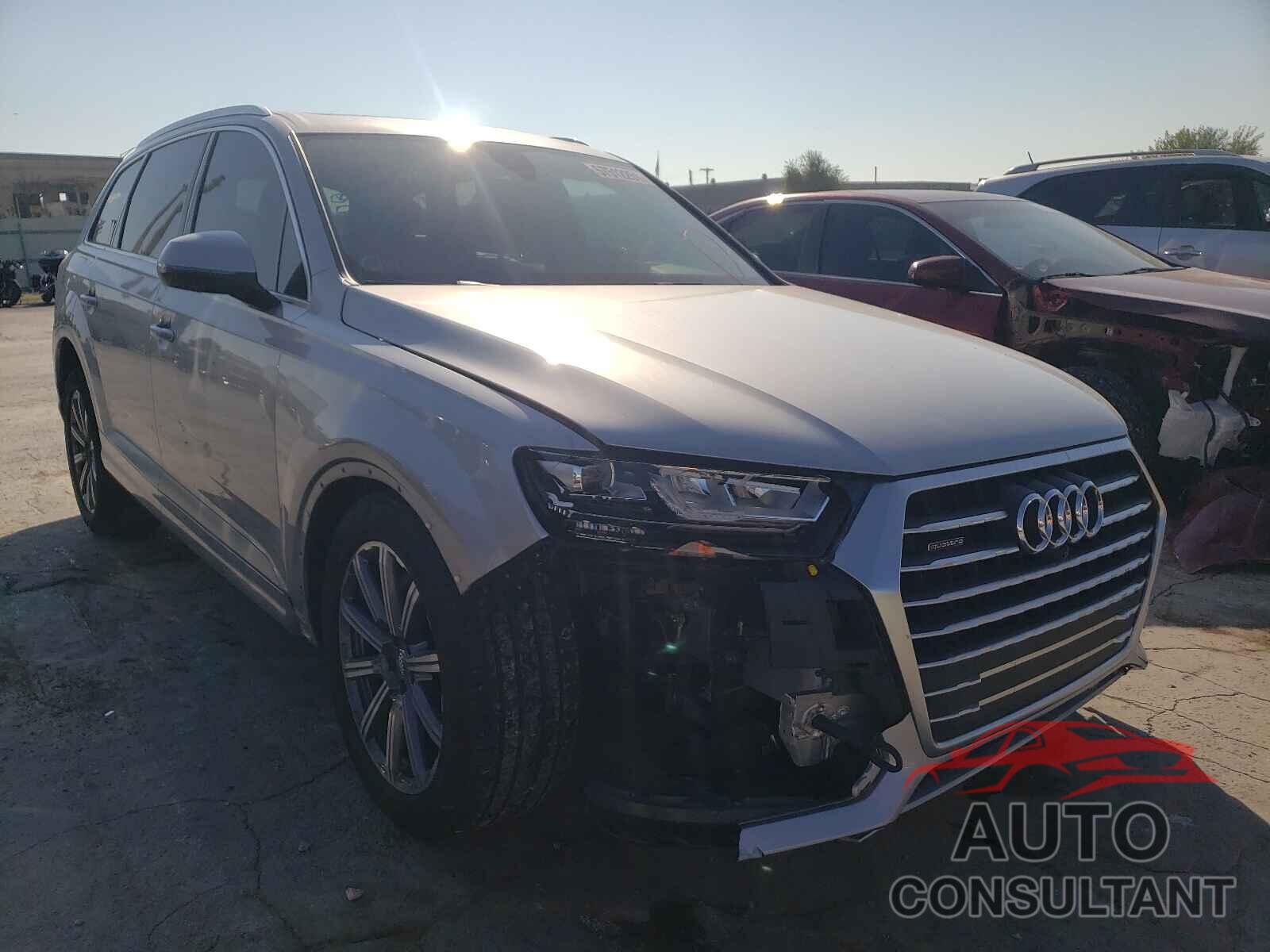 AUDI Q7 2018 - WA1LHAF73JD040531