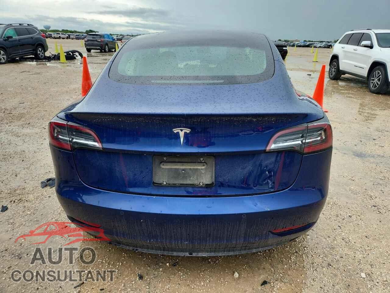TESLA MODEL 3 2020 - 5YJ3E1EB3LF617185