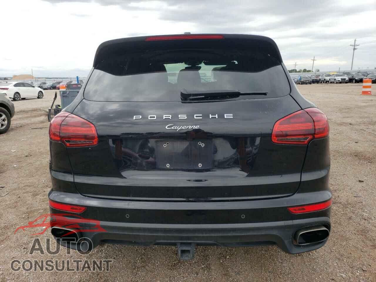 PORSCHE CAYENNE 2016 - WP1AA2A22GLA03048