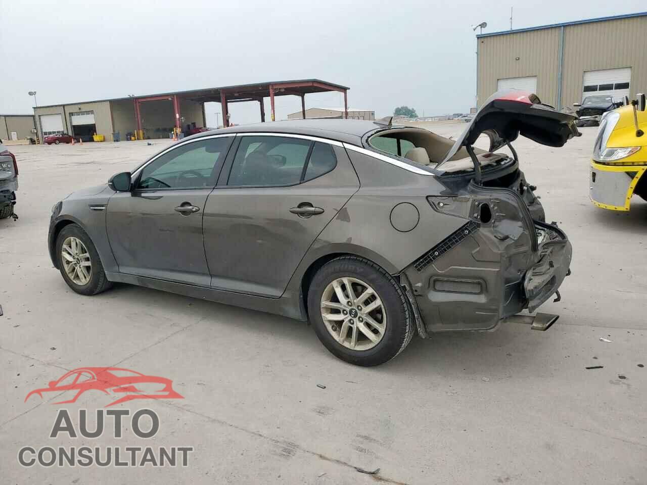 KIA OPTIMA 2011 - KNAGM4A76B5070207