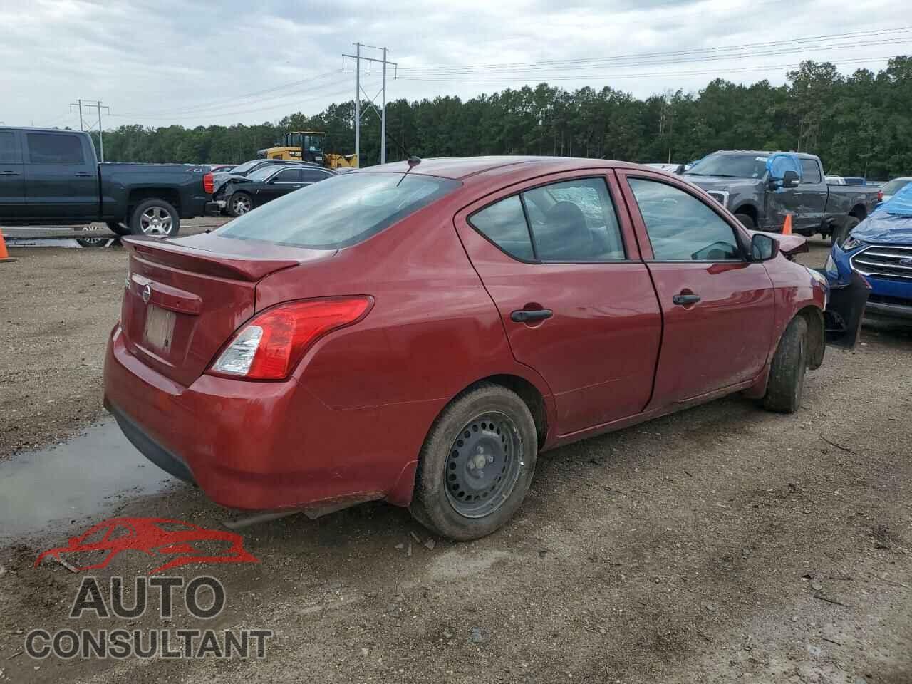NISSAN VERSA 2017 - 3N1CN7AP3HL820402