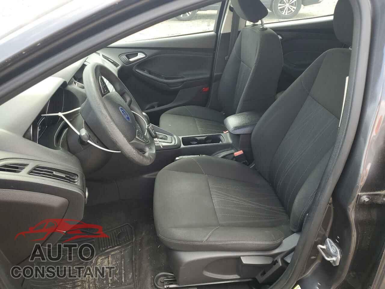FORD FOCUS 2015 - 1FADP3K25FL308002