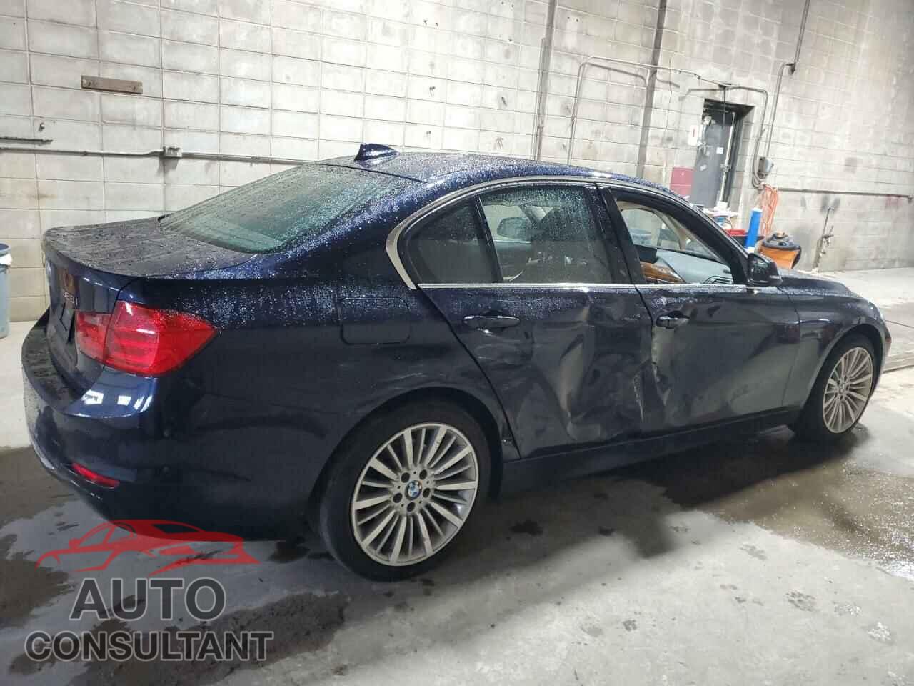 BMW 3 SERIES 2013 - WBA3B3C57DF537268