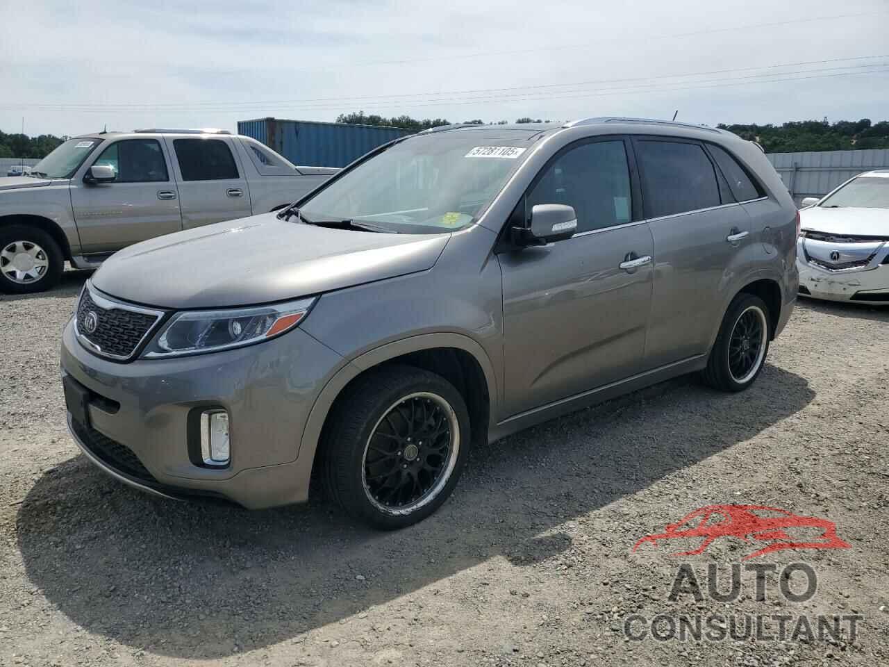 KIA SORENTO 2015 - 5XYKW4A78FG581437