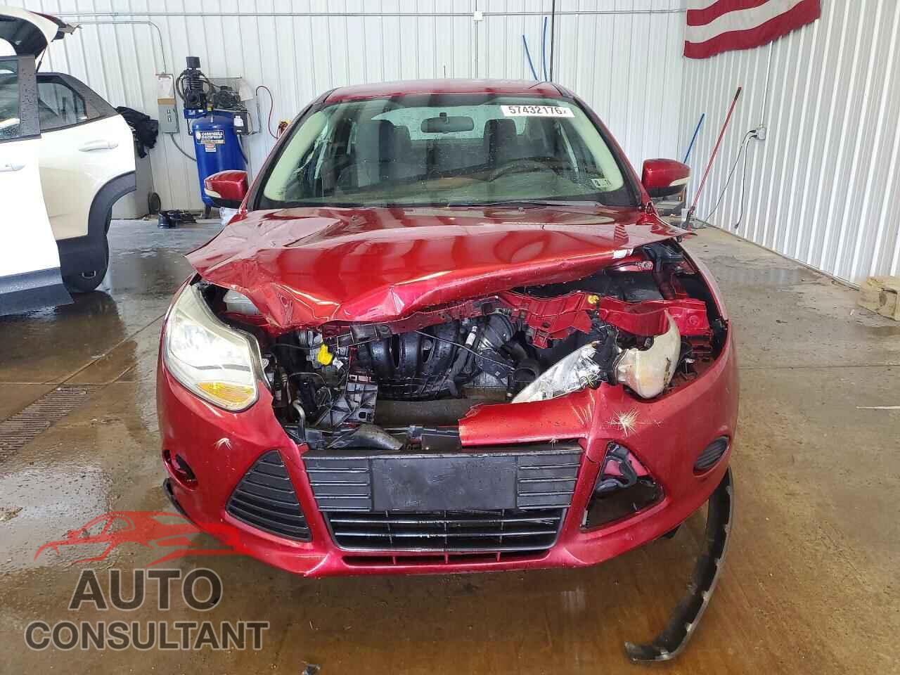 FORD FOCUS 2014 - 1FADP3F22EL377951