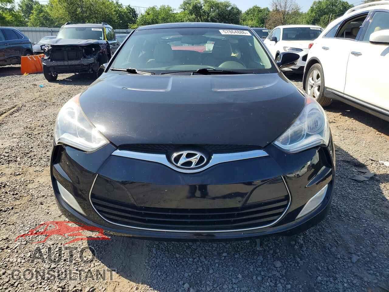 HYUNDAI VELOSTER 2013 - KMHTC6AD9DU139661