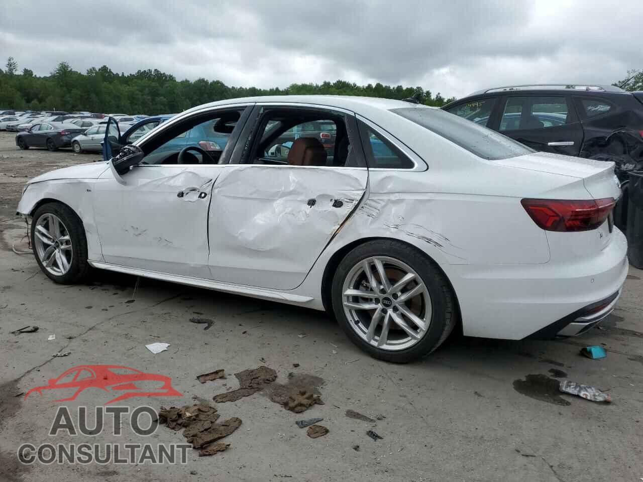 AUDI A4 2022 - WAUDAAF4XNN005213