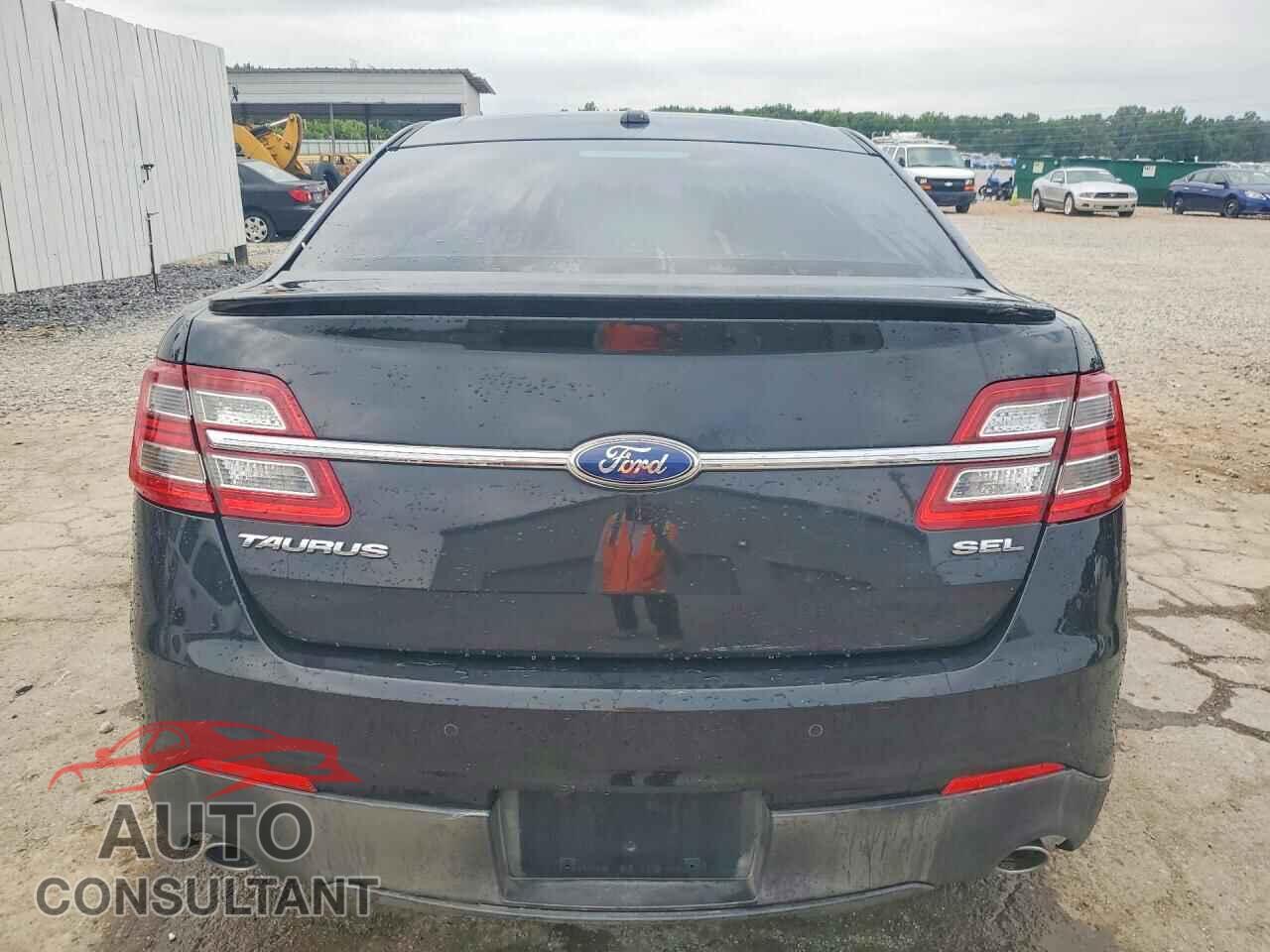 FORD TAURUS 2013 - 1FAHP2E80DG211579