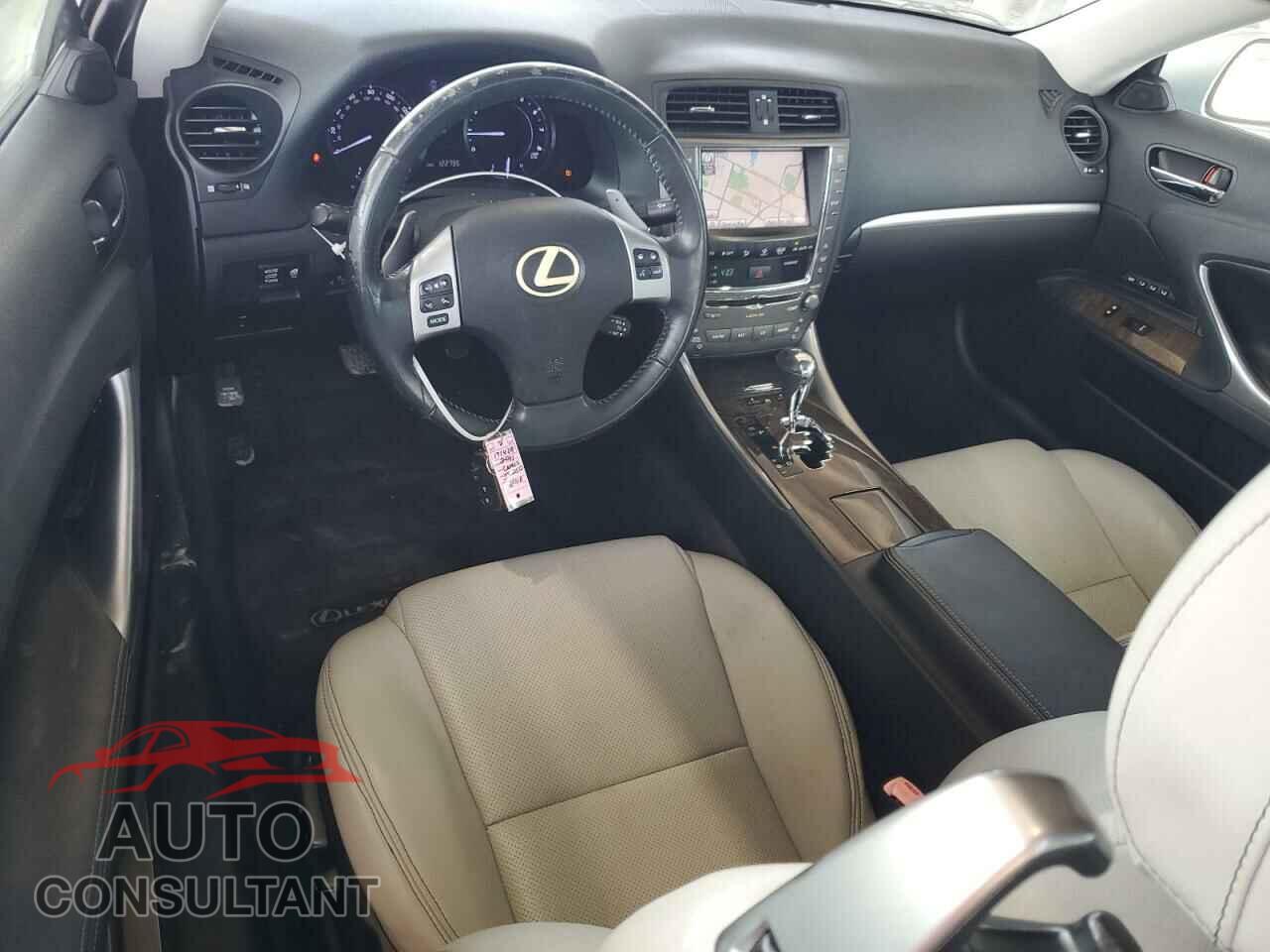LEXUS IS 2011 - JTHFE2C24B2506442