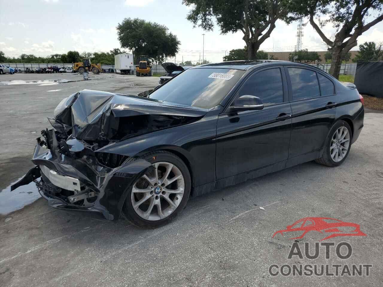 BMW 3 SERIES 2014 - WBA3B1C50EF078476