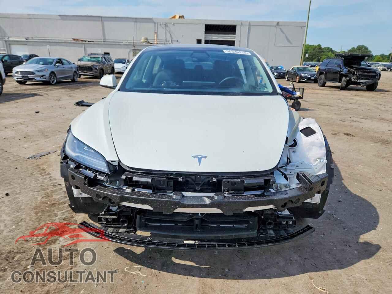 TESLA MODEL 3 2025 - 5YJ3E1EB3SF069963