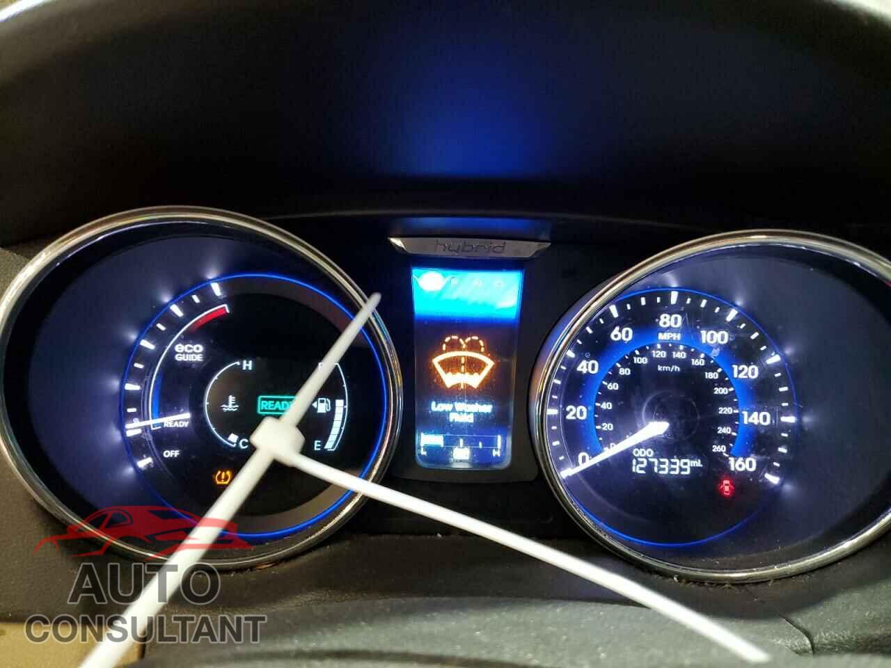 HYUNDAI SONATA 2015 - KMHEC4A43FA138877