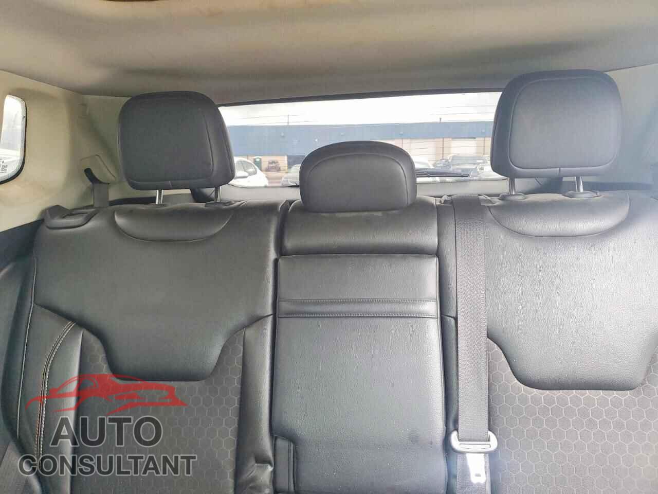 JEEP COMPASS 2018 - 3C4NJDBB3JT280543
