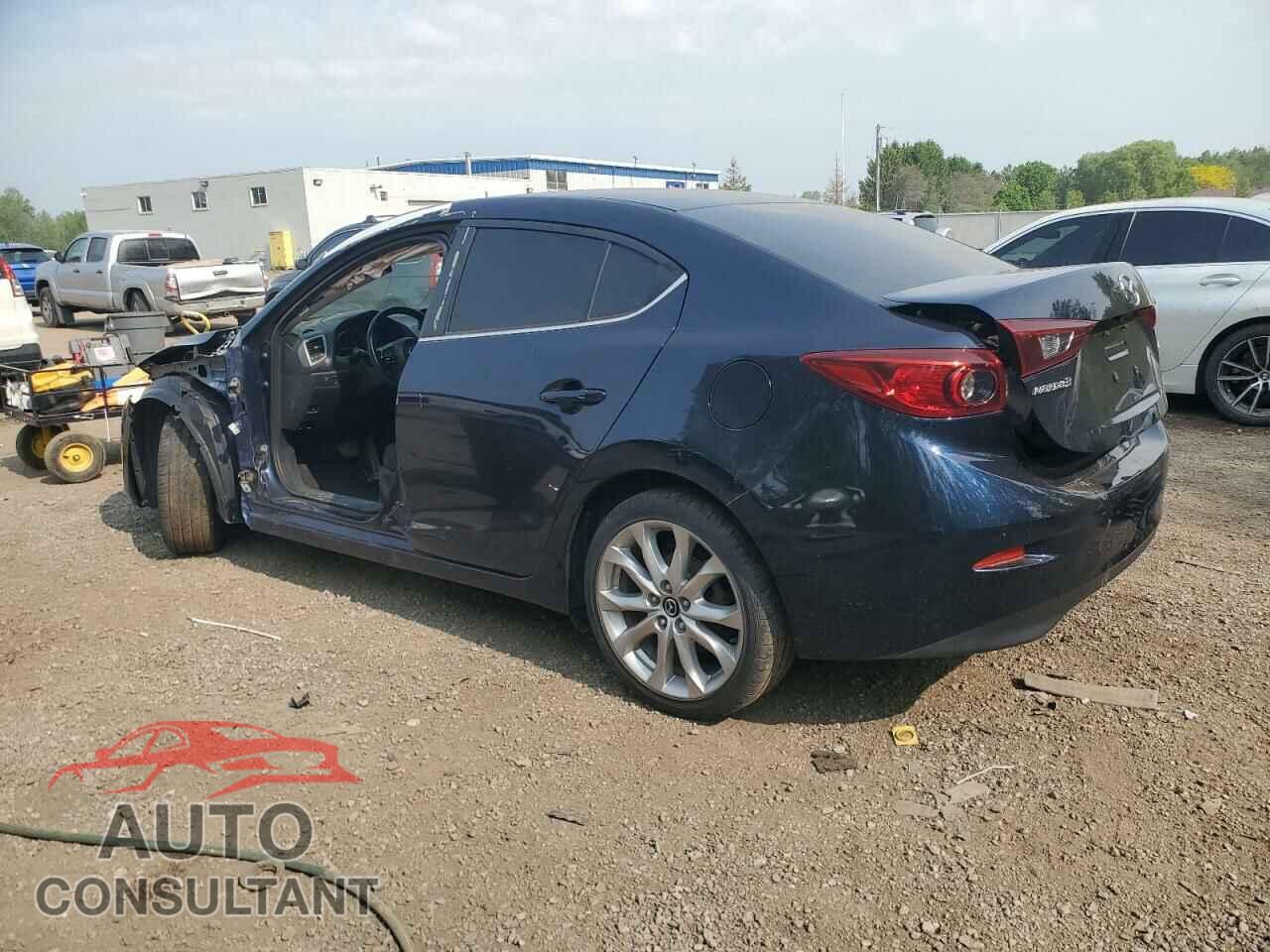MAZDA 3 2018 - 3MZBN1V75JM260475