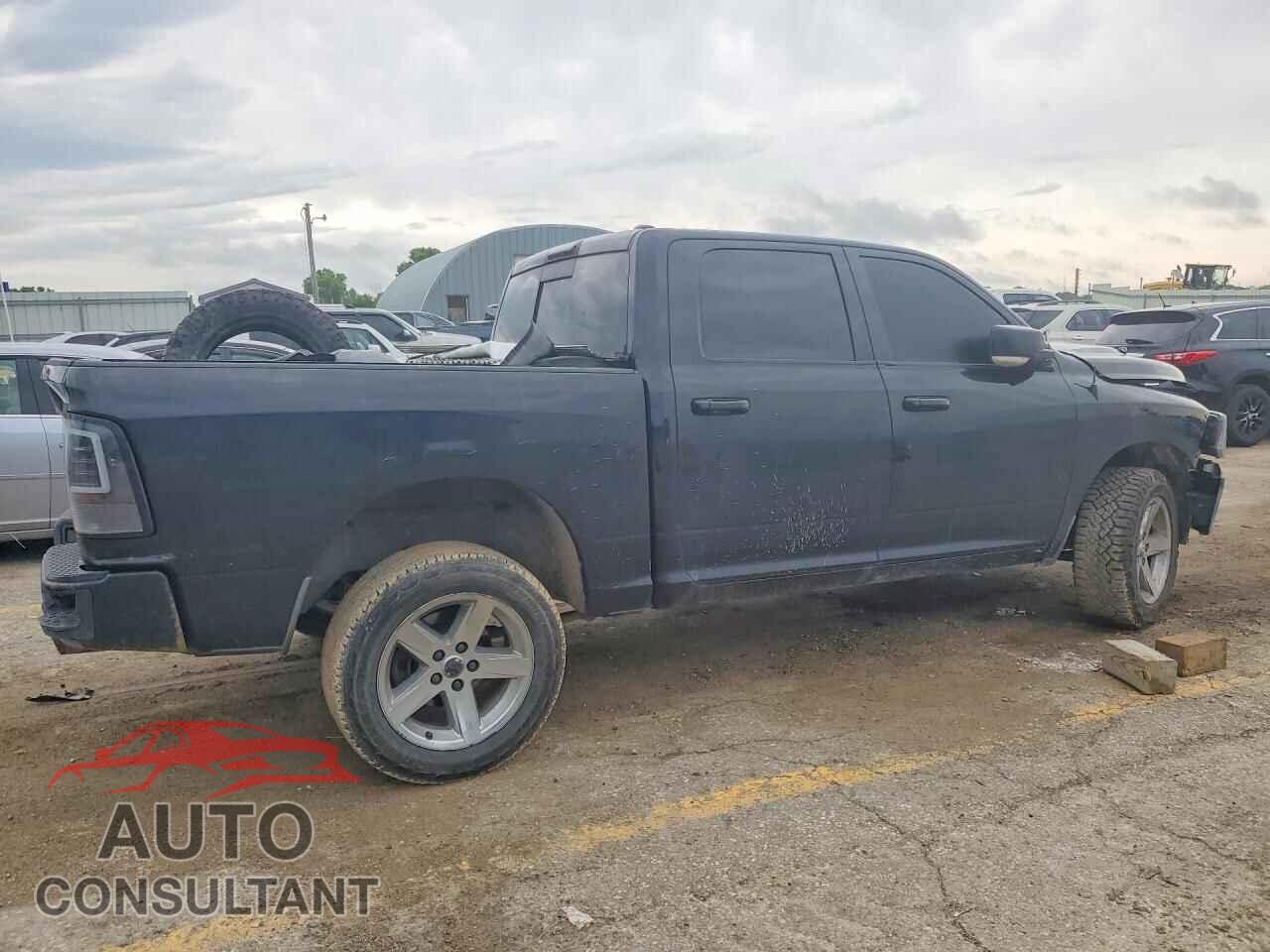 DODGE RAM 1500 2012 - 1C6RD7MT7CS121164