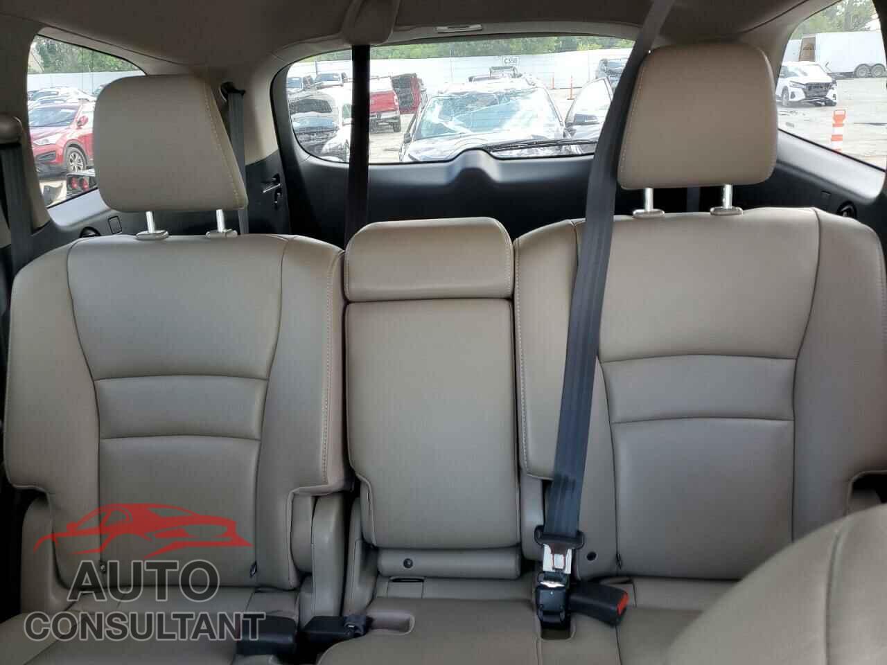 HONDA PILOT 2017 - 5FNYF6H54HB091968