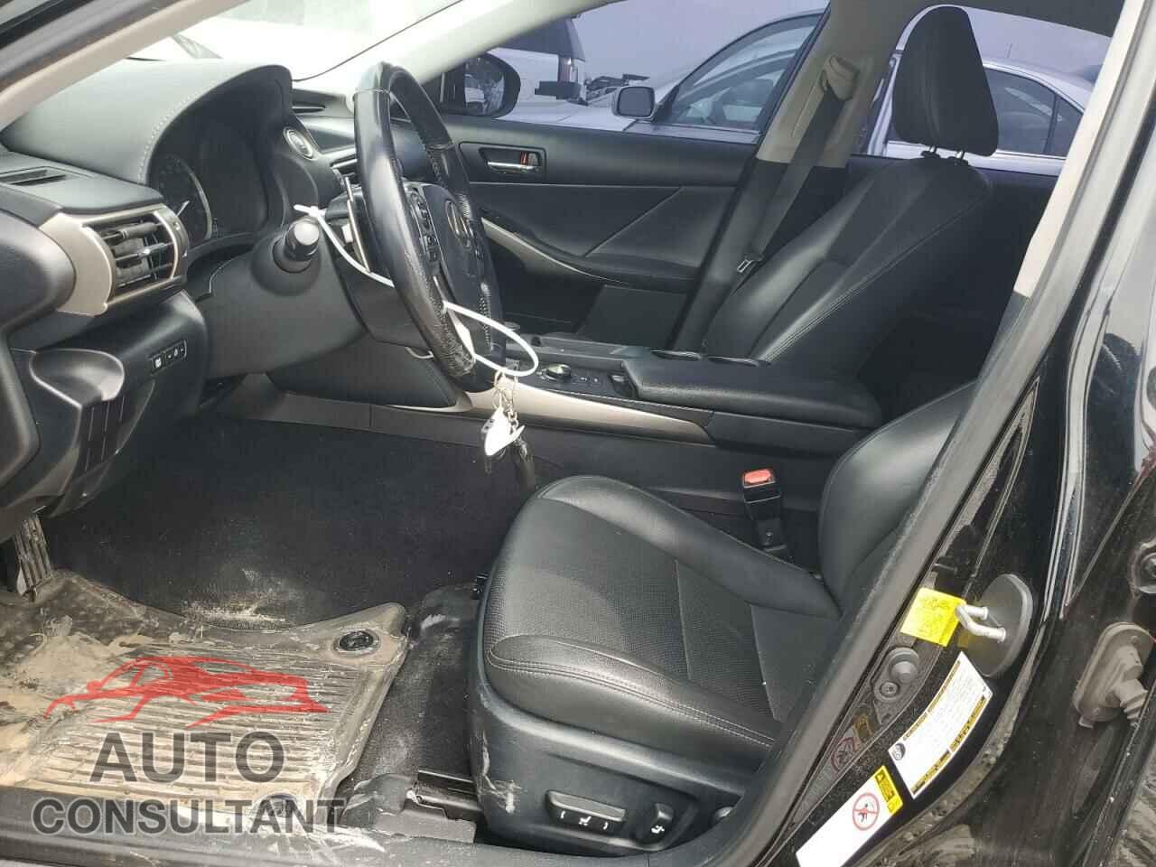 LEXUS IS 2015 - JTHCF1D25F5029307