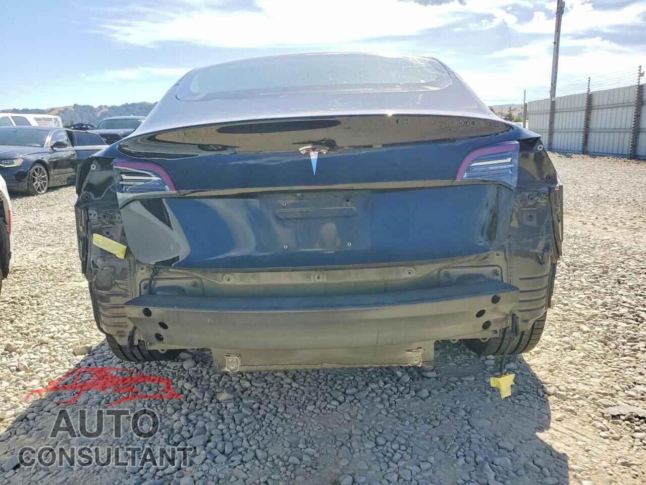 TESLA MODEL 3 2018 - 5YJ3E1EA7JF108303