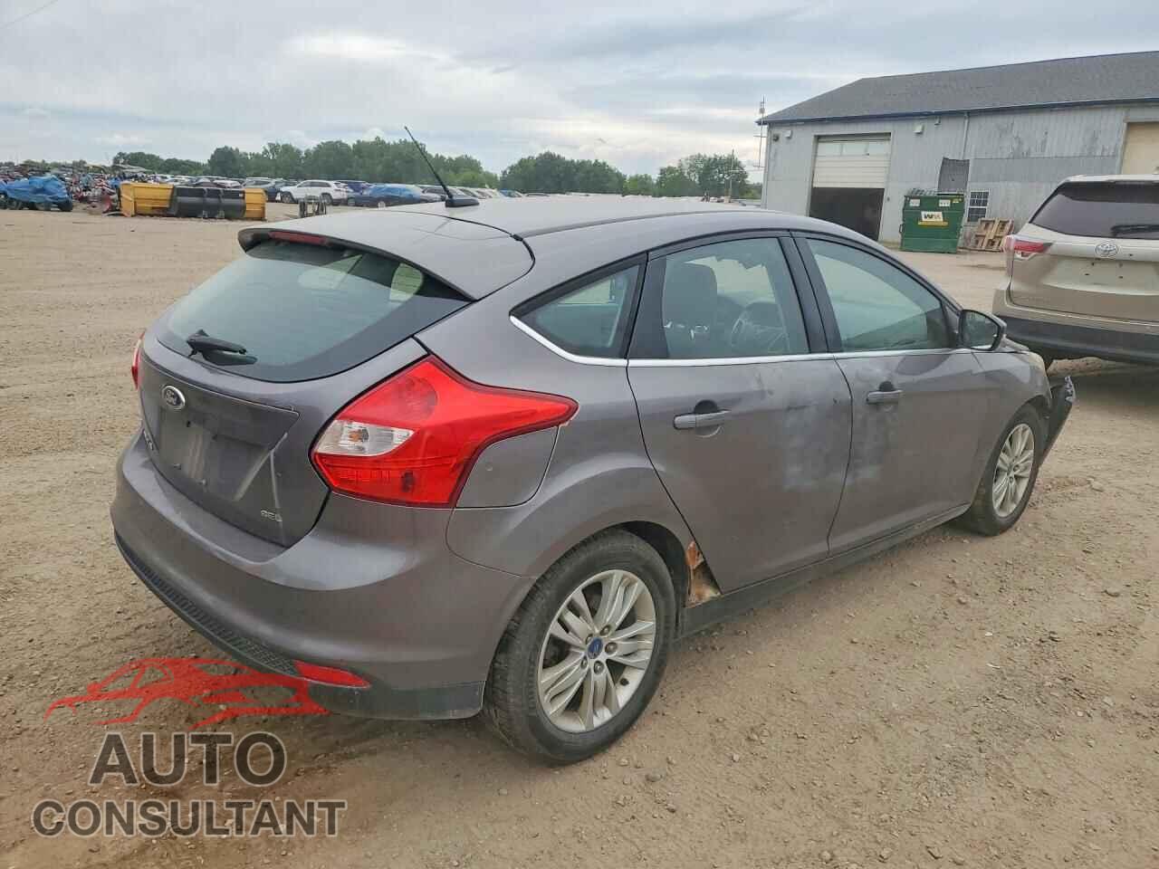 FORD FOCUS 2012 - 1FAHP3M24CL183181