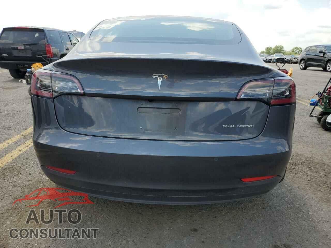 TESLA MODEL 3 2018 - 5YJ3E1EB5JF145732