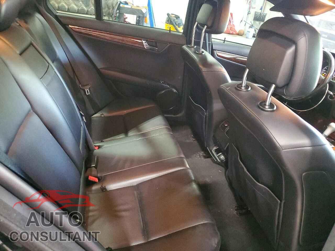 MERCEDES-BENZ C-CLASS 2011 - WDDGF8BB6BR185962