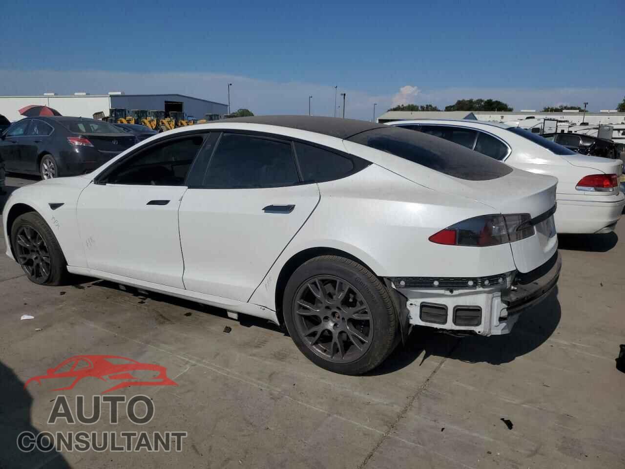 TESLA MODEL S 2021 - 5YJSA1E53MF443119