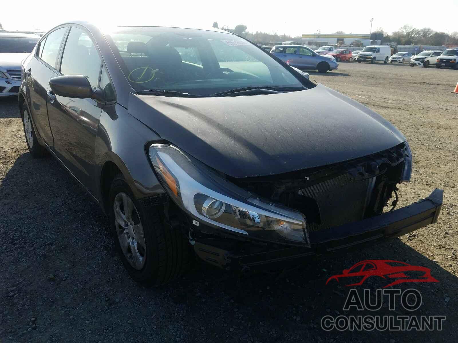 KIA FORTE 2018 - 3KPFK4A76JE167415