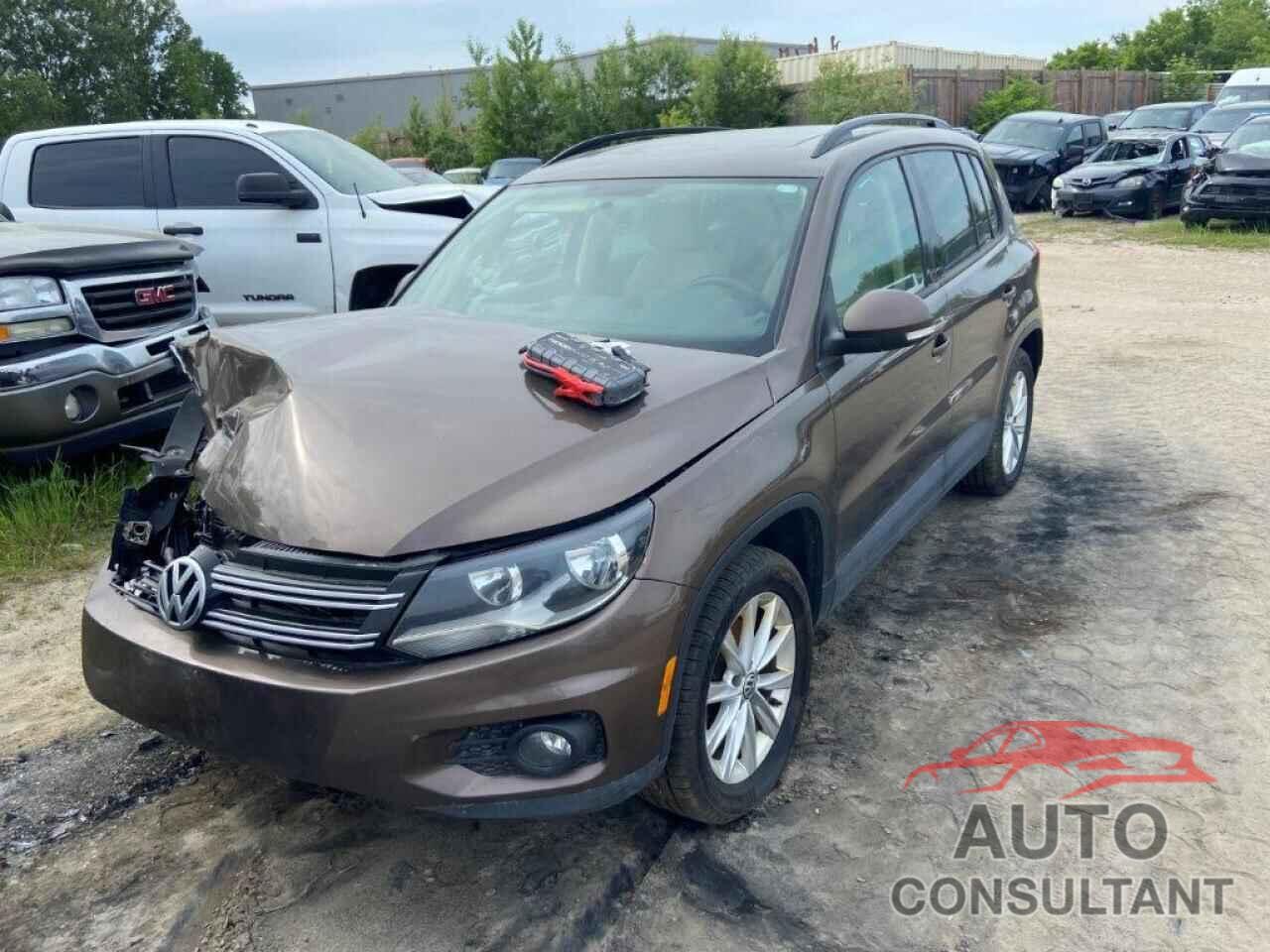 VOLKSWAGEN TIGUAN 2015 - WVGJV7AX5FW034799
