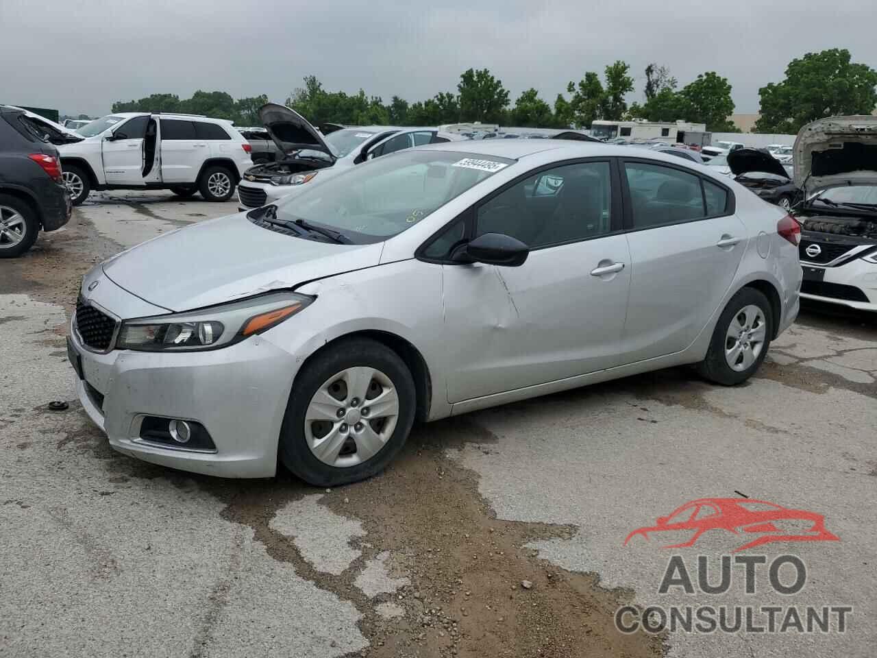 KIA FORTE 2018 - 3KPFL4A72JE190526