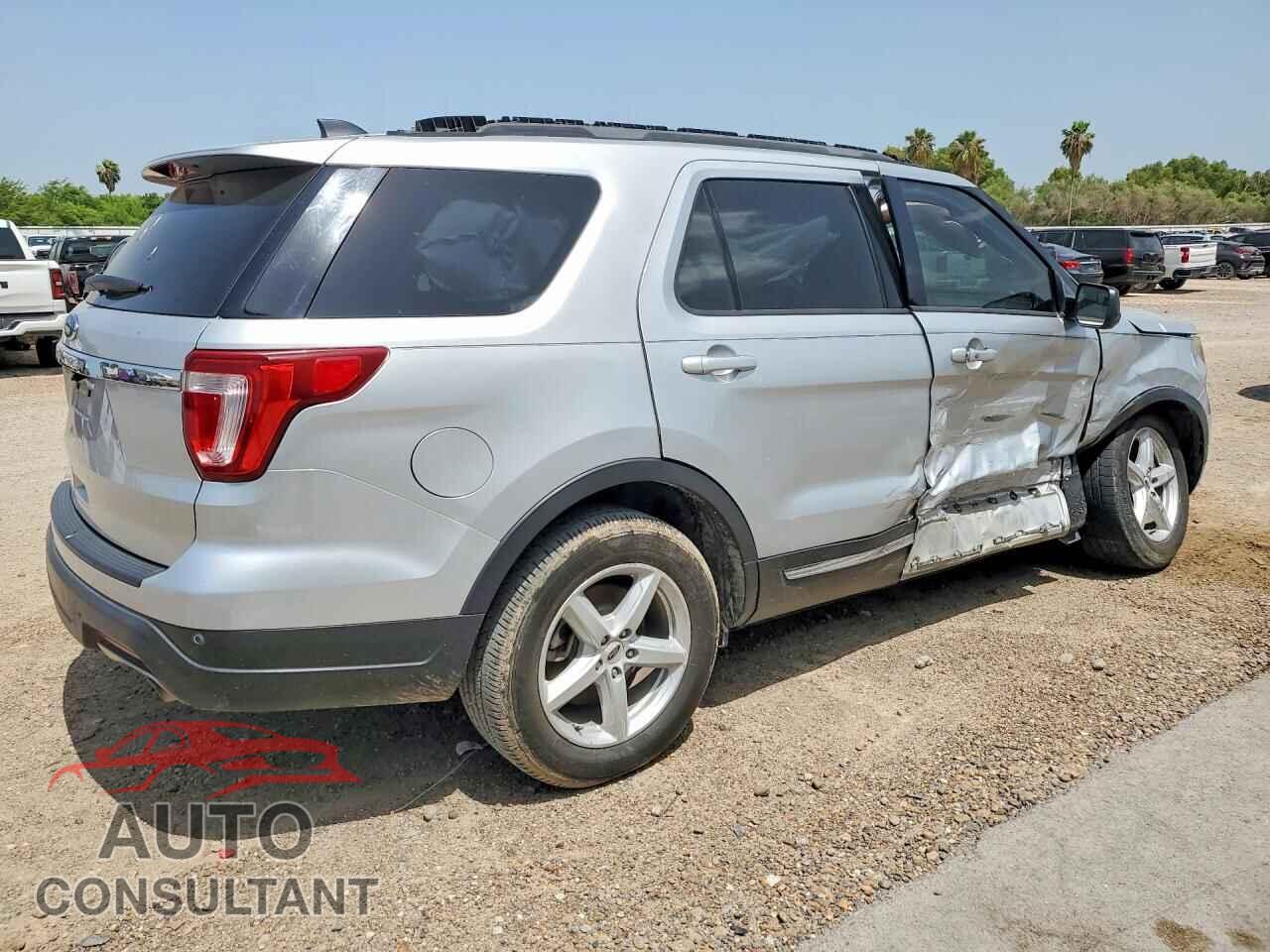 FORD EXPLORER 2018 - 1FM5K7D8XJGA13593