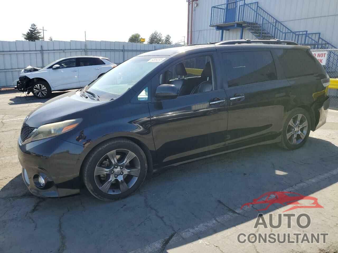 TOYOTA SIENNA 2016 - 5TDXK3DC1GS699645