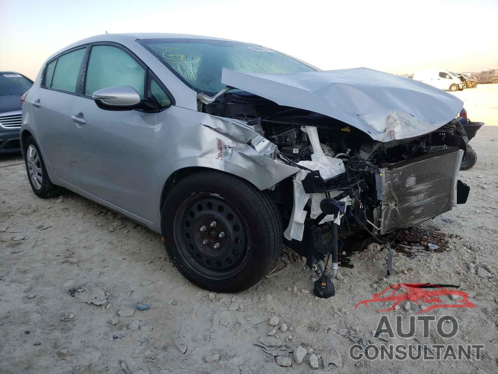KIA FORTE 2016 - KNAFK5A87G5646734