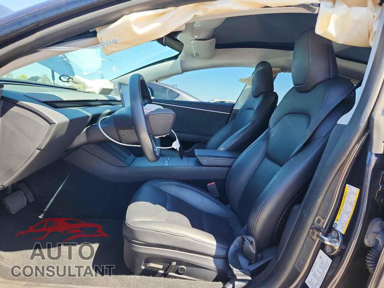 TESLA MODEL 3 2024 - 5YJ3E1EB8RF732633