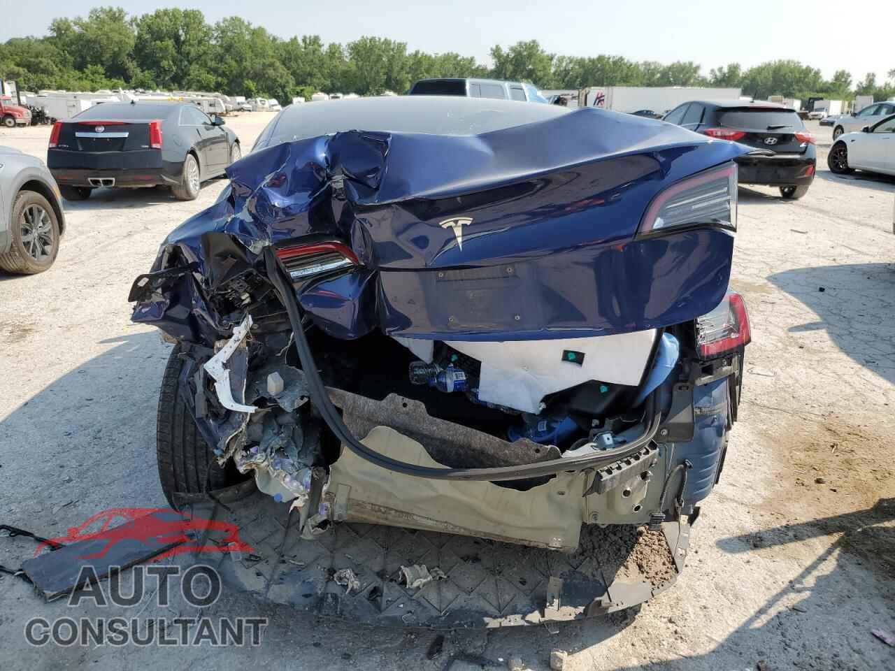 TESLA MODEL 3 2018 - 5YJ3E1EA0JF030883