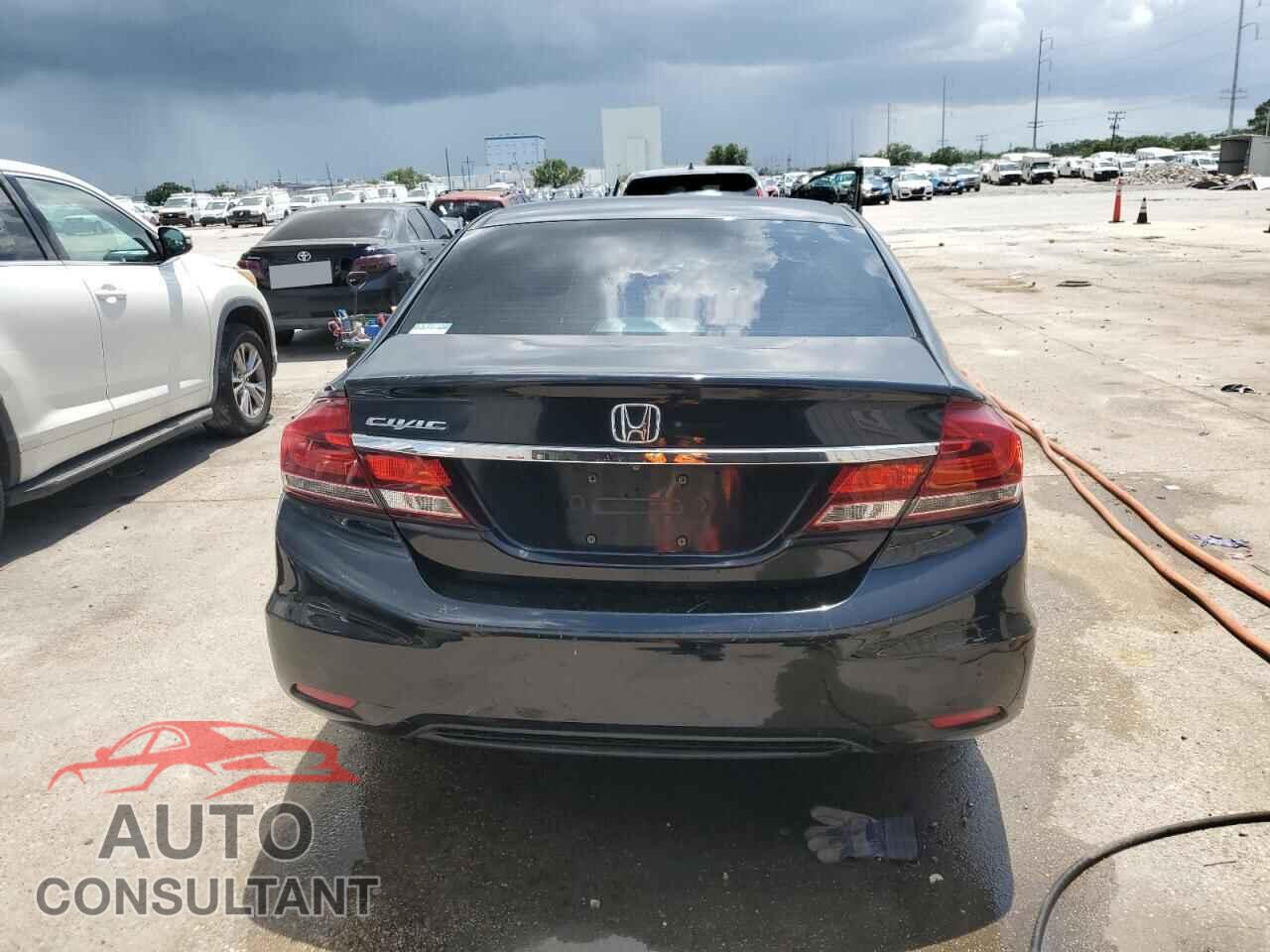 HONDA CIVIC 2013 - 2HGFB2F50DH570151