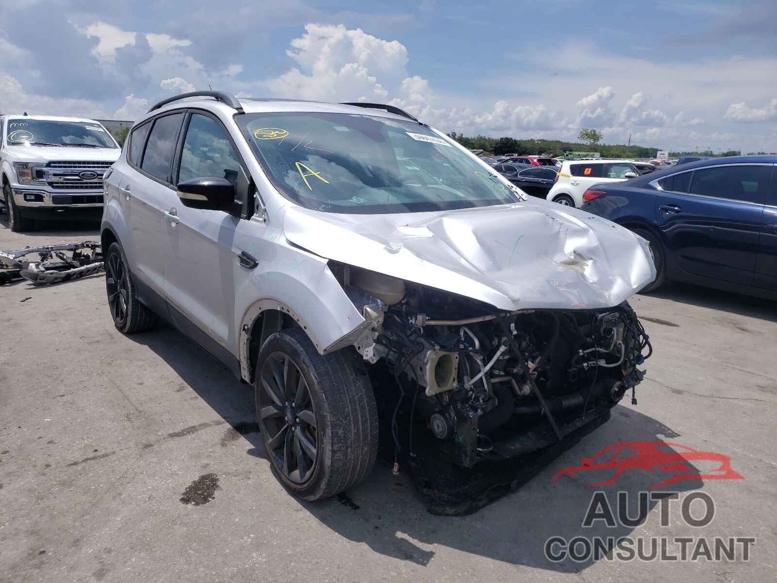 FORD ESCAPE 2017 - 1FMCU0J93HUA36294