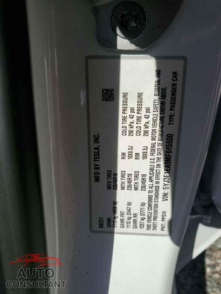 TESLA MODEL 3 2021 - 5YJ3E1EA9MF045600