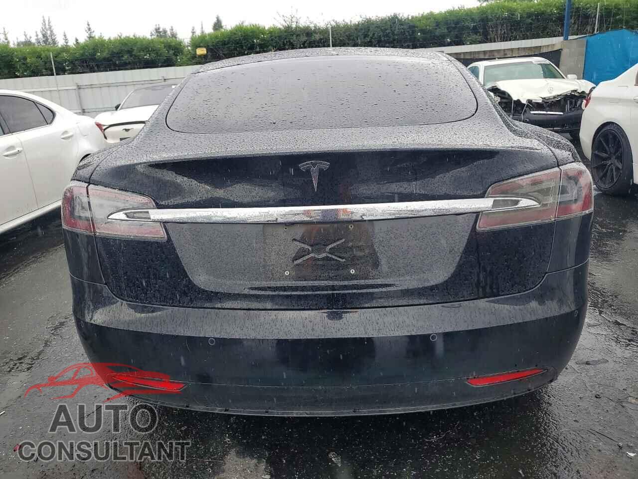 TESLA MODEL S 2017 - 5YJSA1E26HF202912