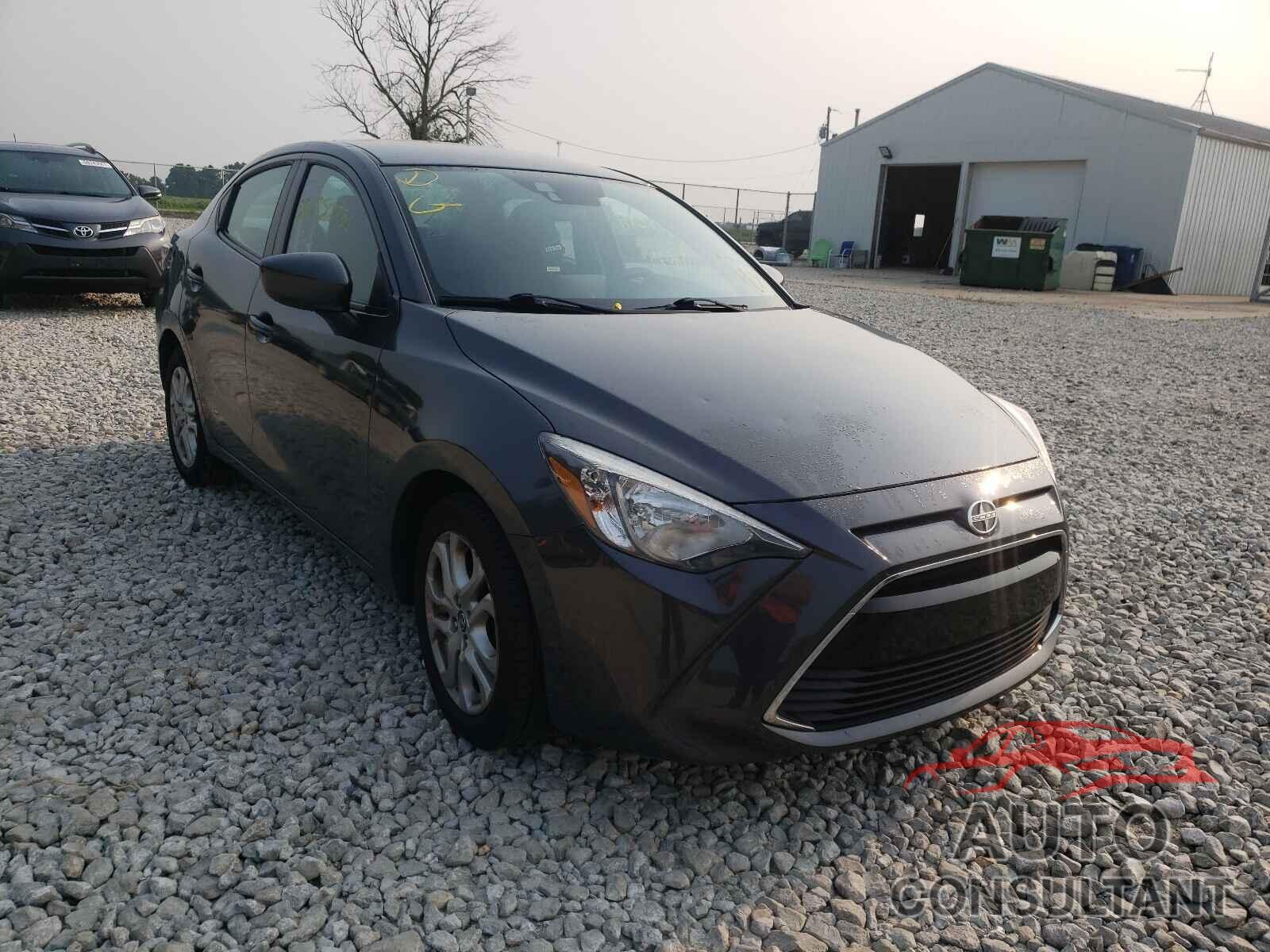 TOYOTA SCION 2016 - 3MYDLBZV8GY135747