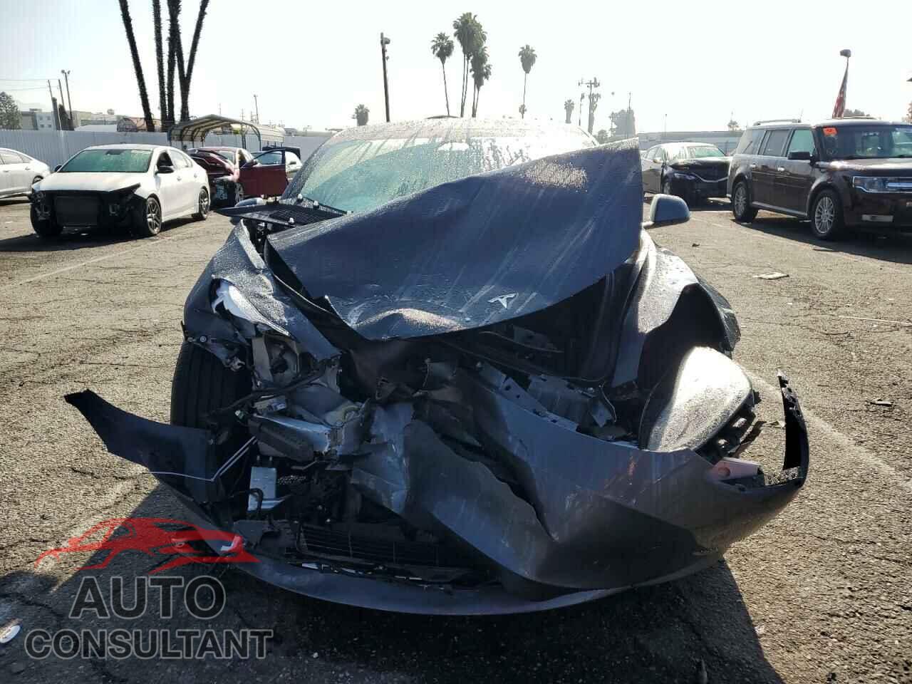 TESLA MODEL 3 2023 - 5YJ3E1EA5PF403215