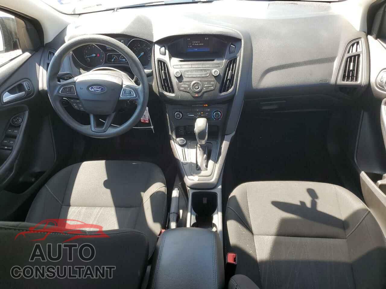 FORD FOCUS 2017 - 1FADP3F29HL271999