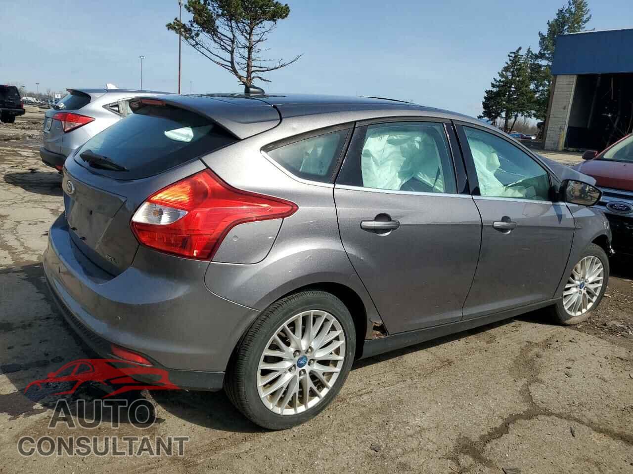 FORD FOCUS 2012 - 1FAHP3M24CL173962