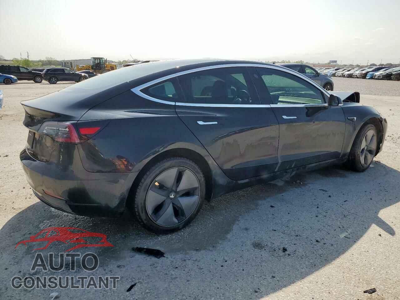 TESLA MODEL 3 2019 - 5YJ3E1EA9KF193033