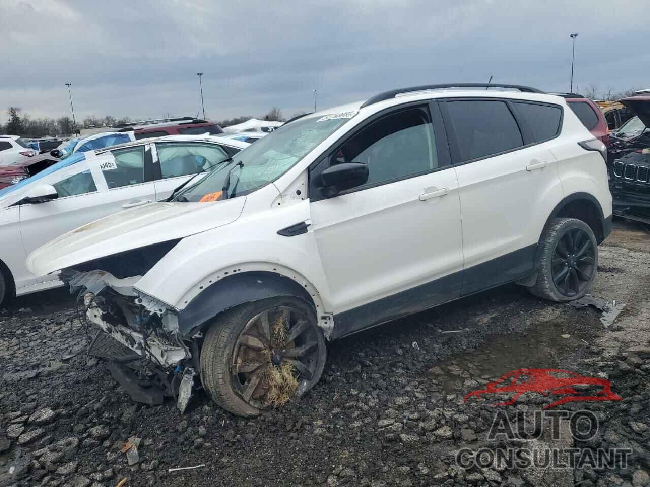 FORD ESCAPE 2018 - 1FMCU9GD9JUA30196