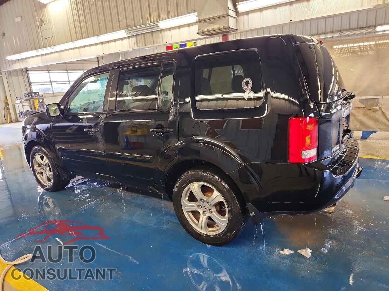 HONDA PILOT 2014 - 5FNYF4H50EB035641