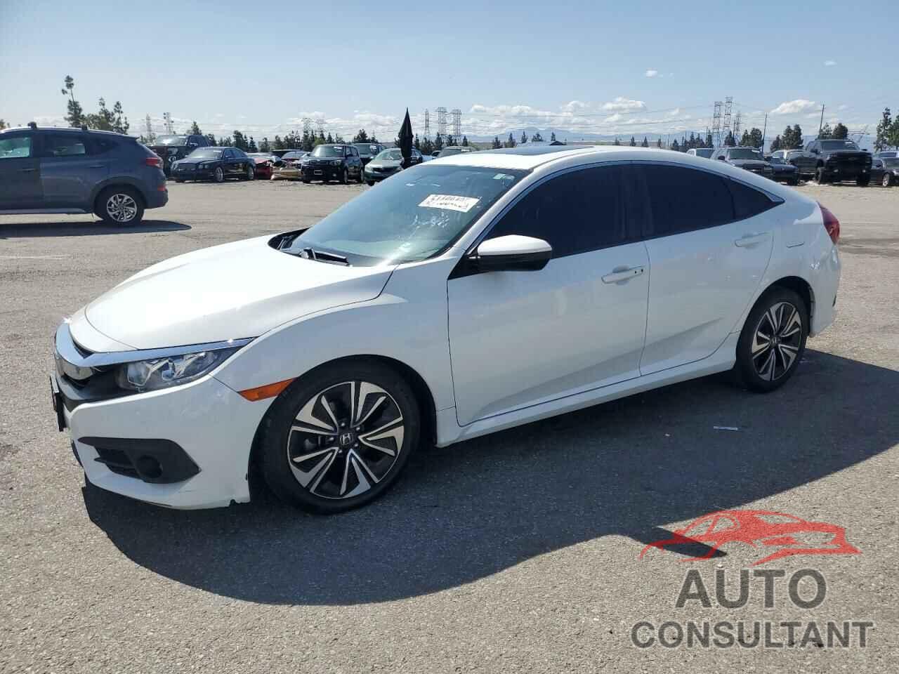 HONDA CIVIC 2018 - JHMFC1F77JX032561