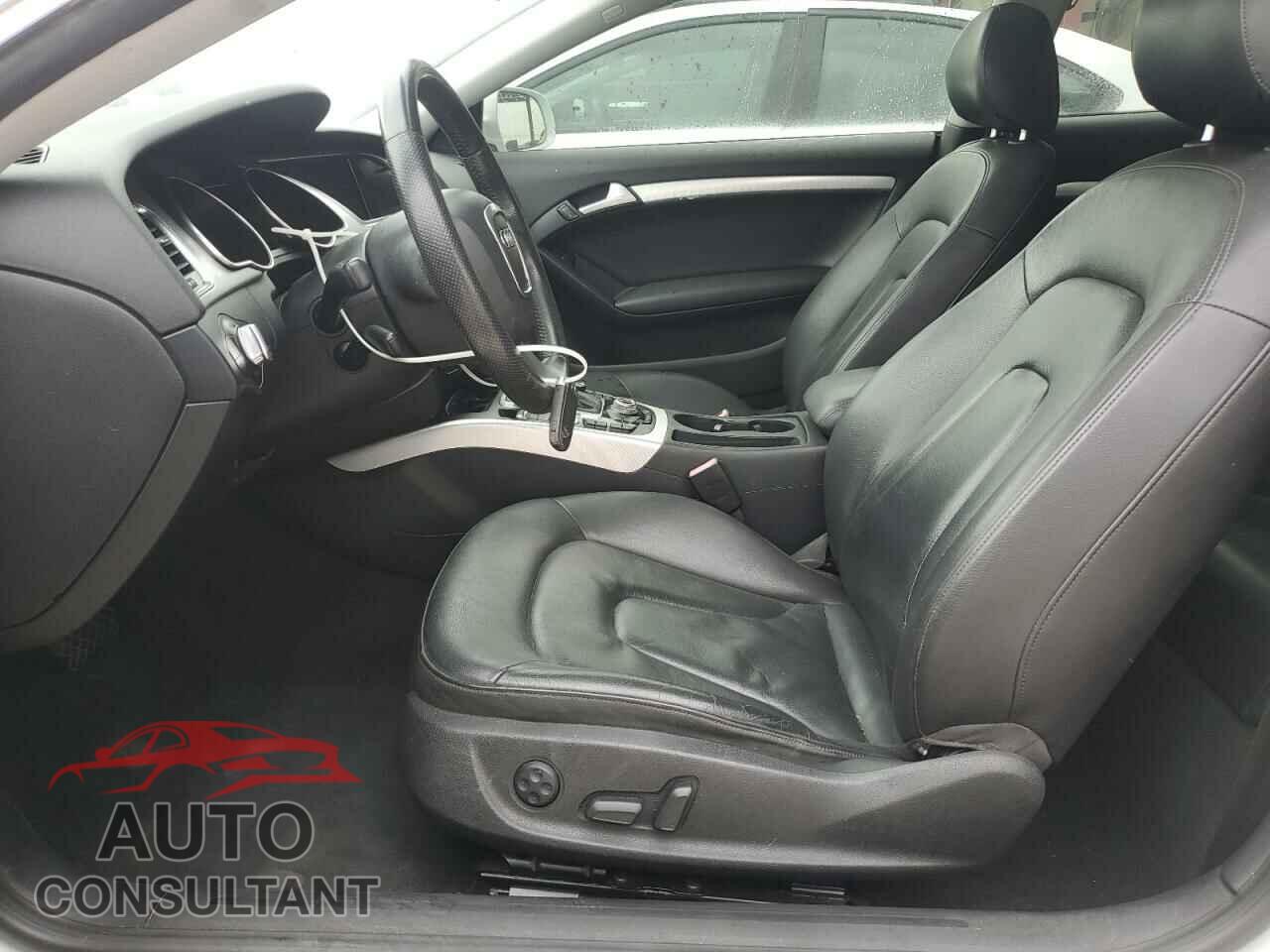 AUDI A5 2012 - WAULFAFR1CA005159