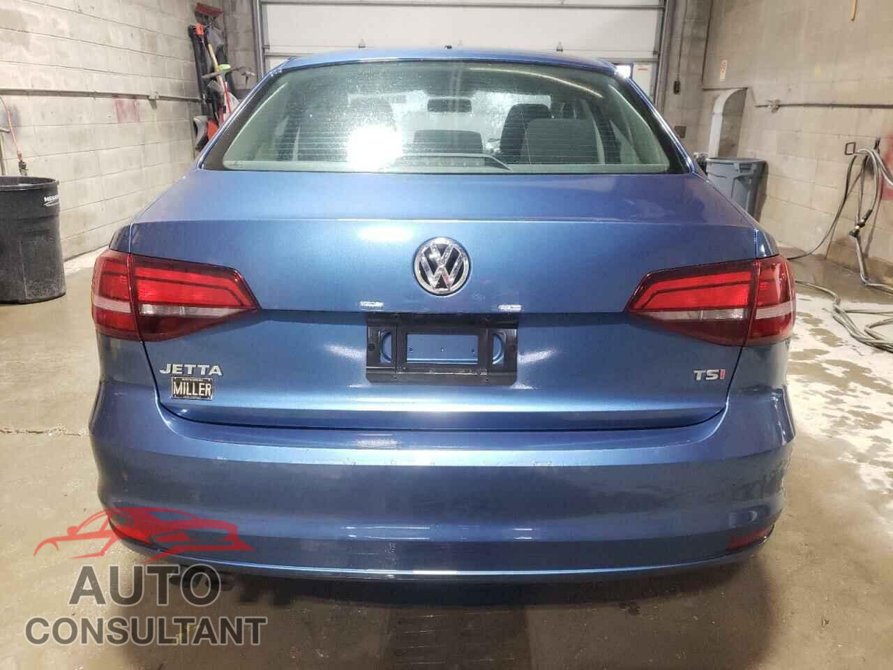 VOLKSWAGEN JETTA 2017 - 3VW2B7AJ0HM238990