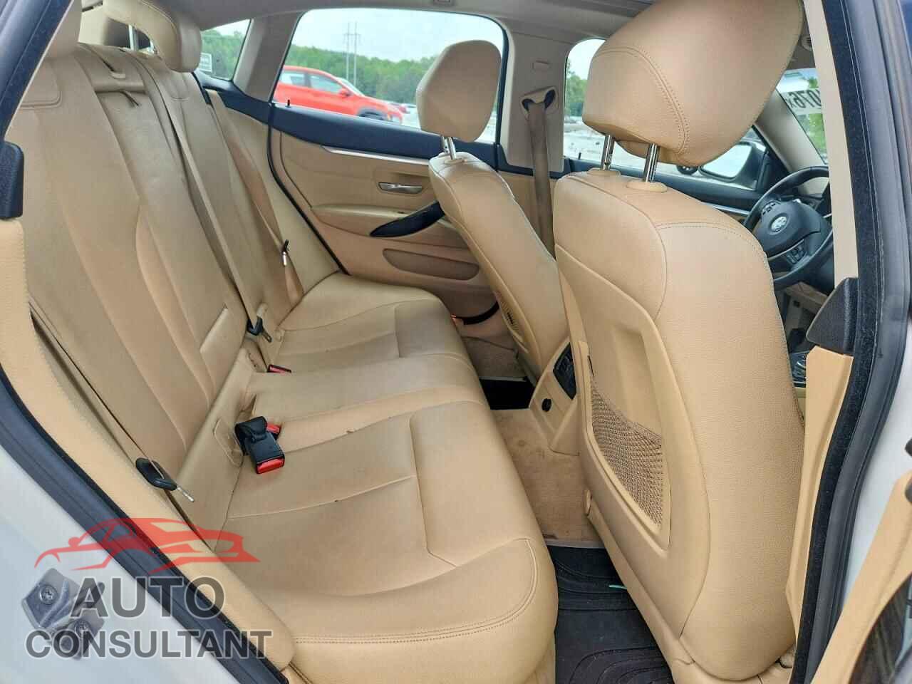 BMW 4 SERIES 2015 - WBA4A5C52FG051385